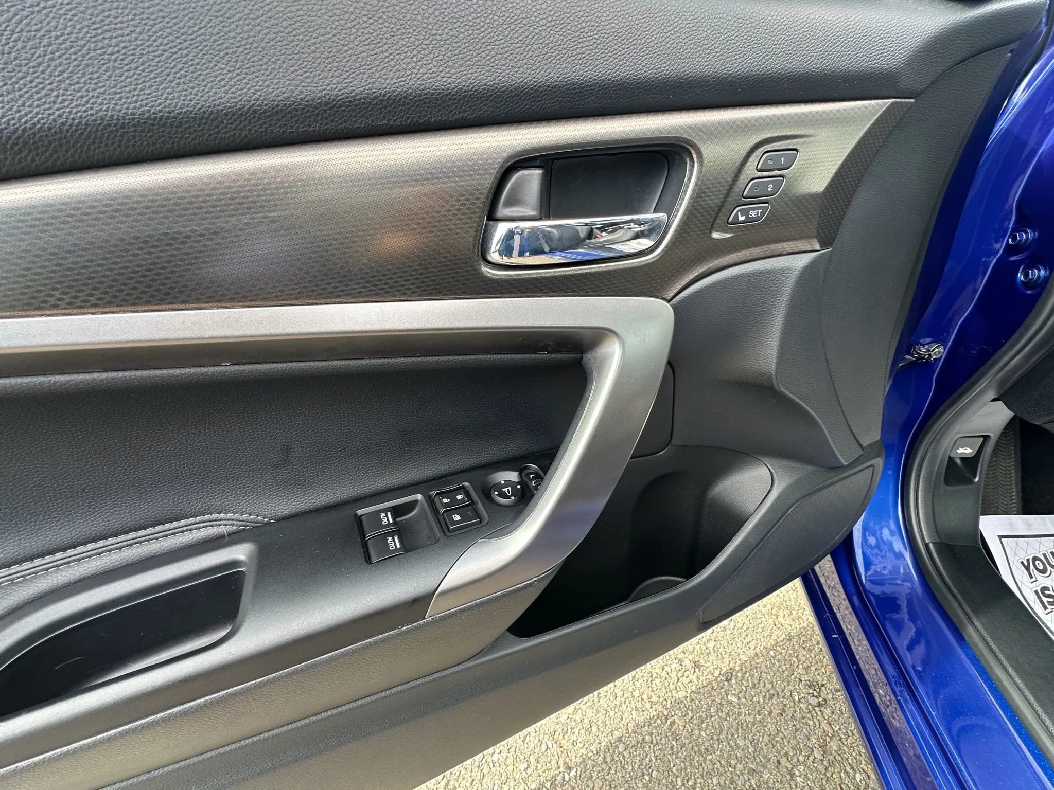 Used 2017 Honda Accord EX-L image 10