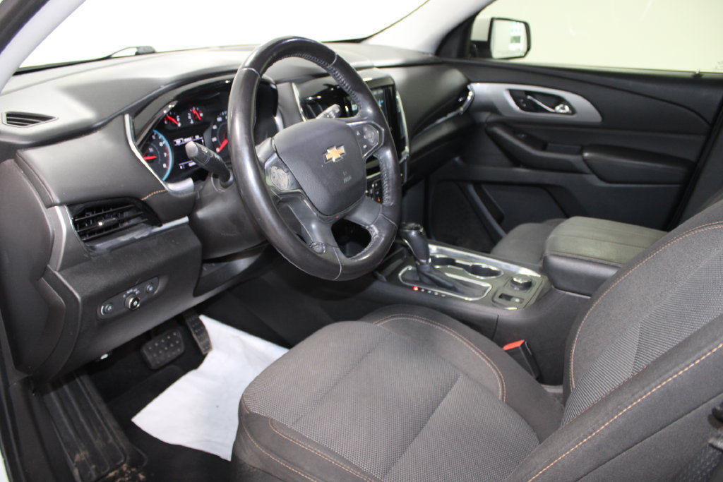 Used 2018 Chevrolet Traverse LT FWD image 14