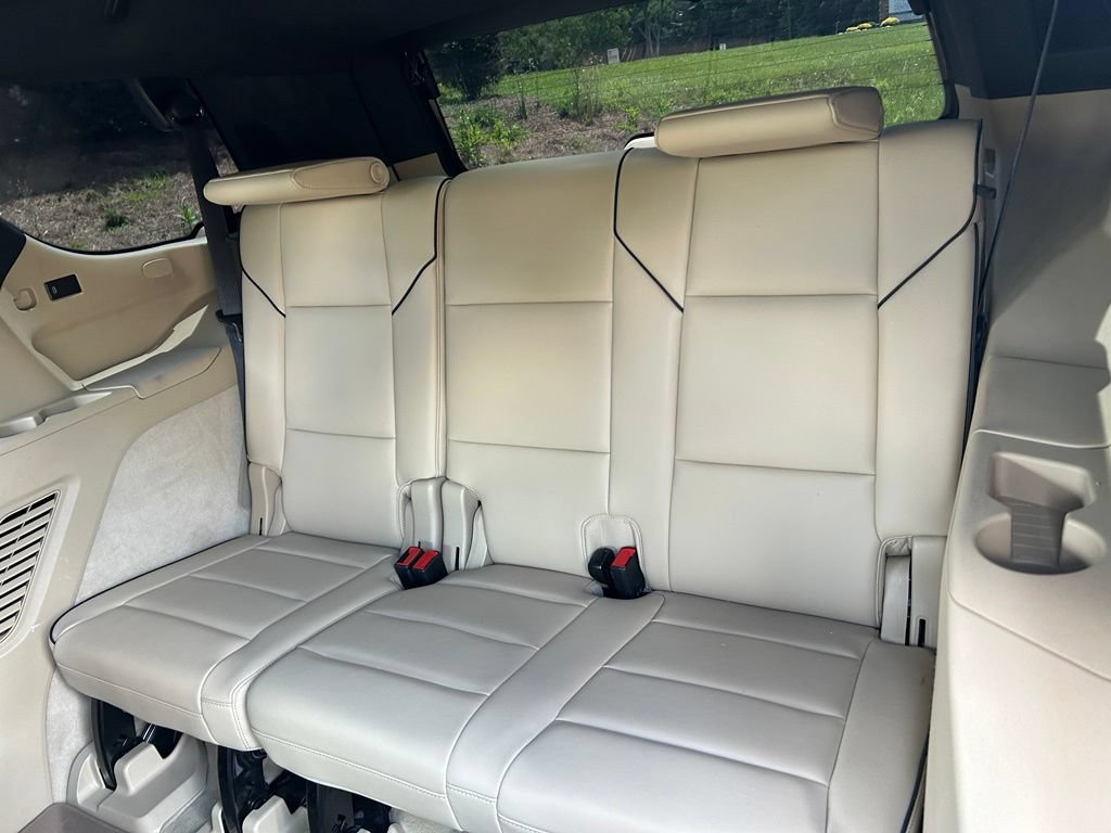 Used 2022 Cadillac Escalade Premium Luxury w/ Performance Package AWD/4WD image 42