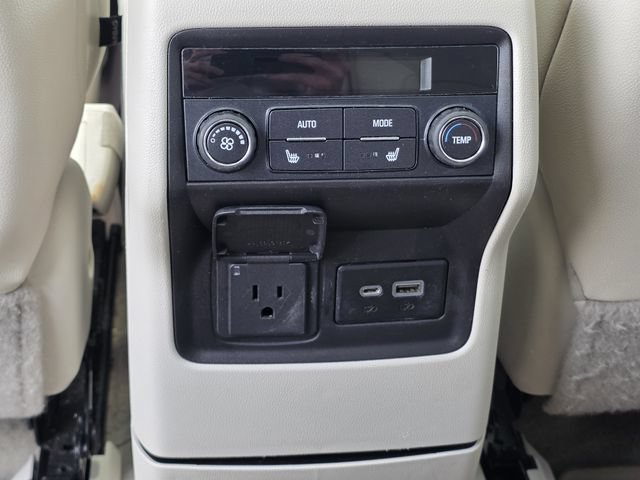 Used 2020 GMC Acadia Denali w/ Trailering Package FWD image 20