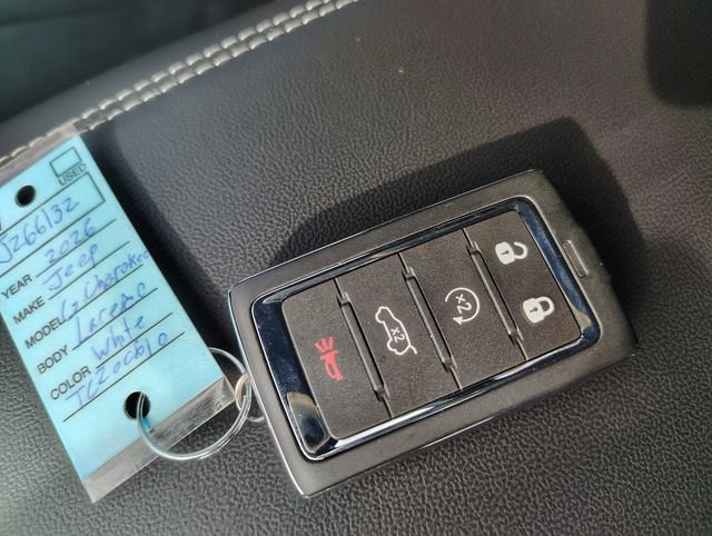 New 2026 Jeep Grand Cherokee Altitude image 26