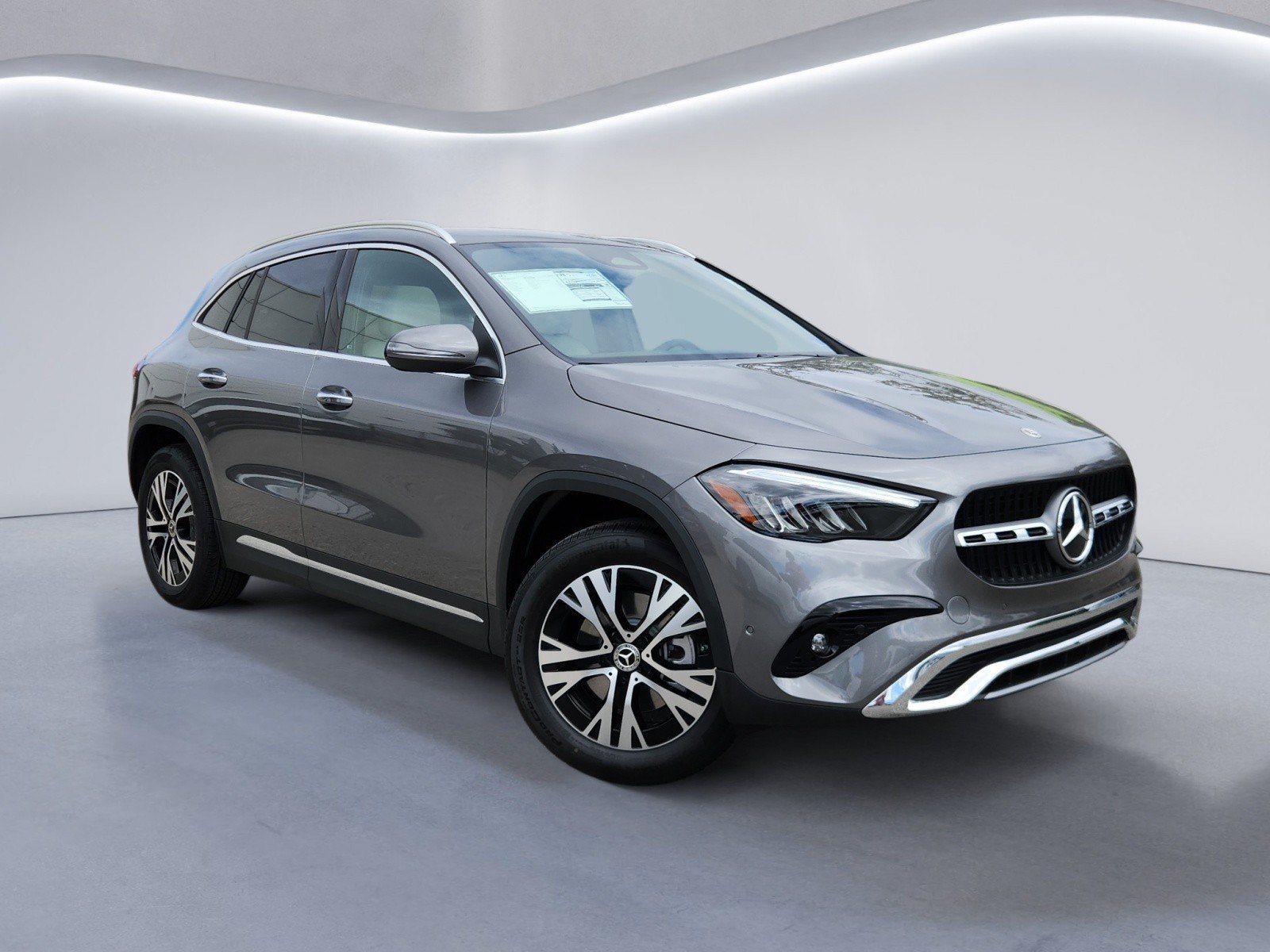 New 2026 Mercedes-Benz GLA 250 4MATIC image 2
