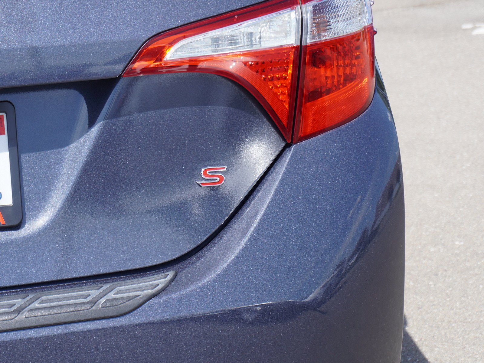 Used 2016 Toyota Corolla S FWD image 10