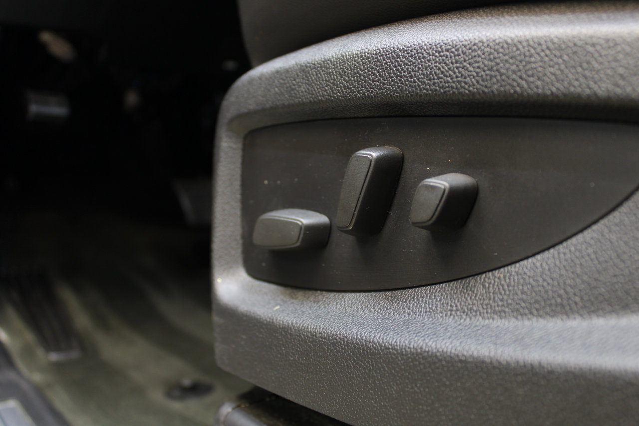 Used 2015 Chevrolet Tahoe LTZ image 28