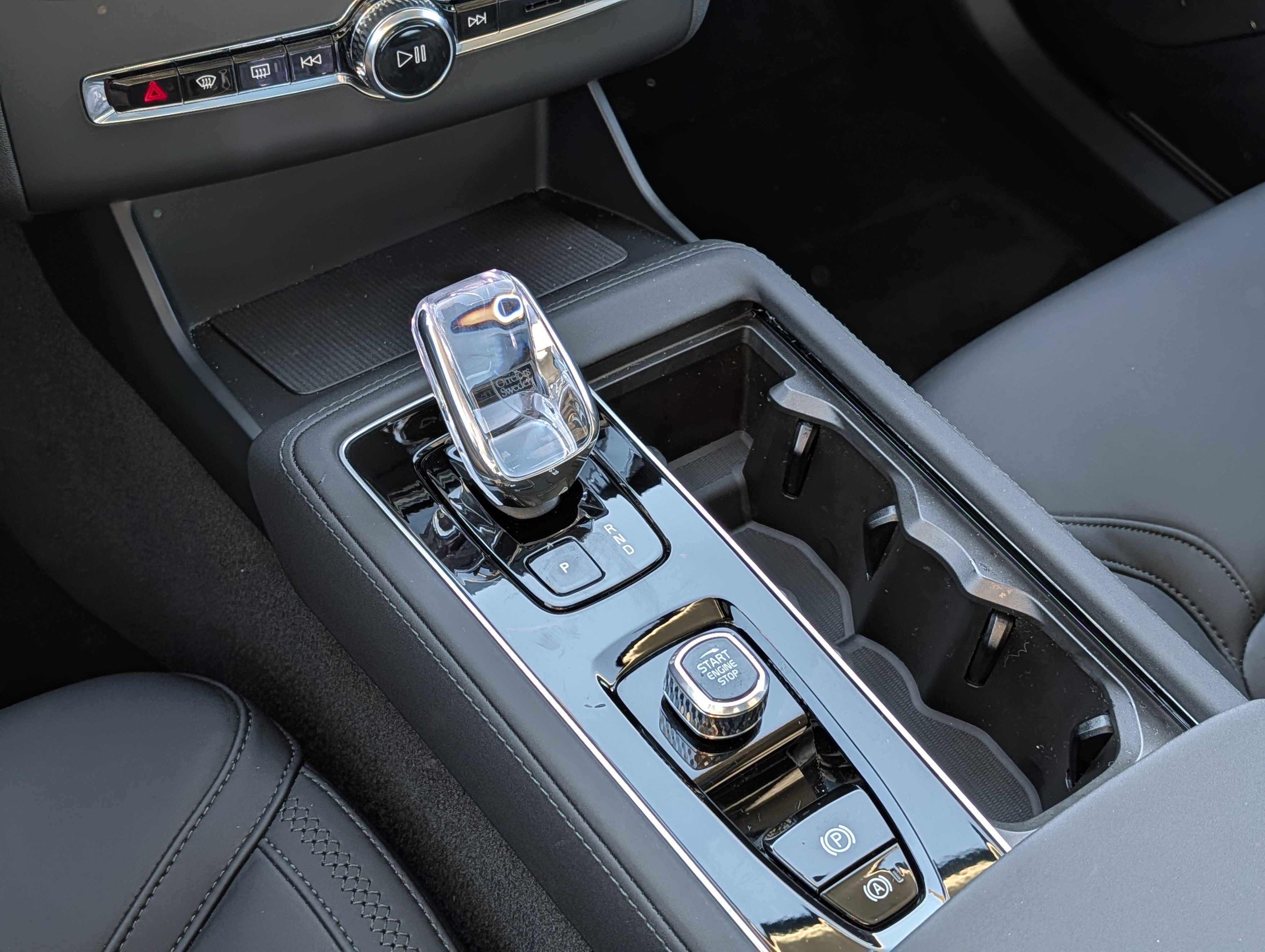 New 2027 Volvo XC90 B6 Plus AWD/4WD image 9