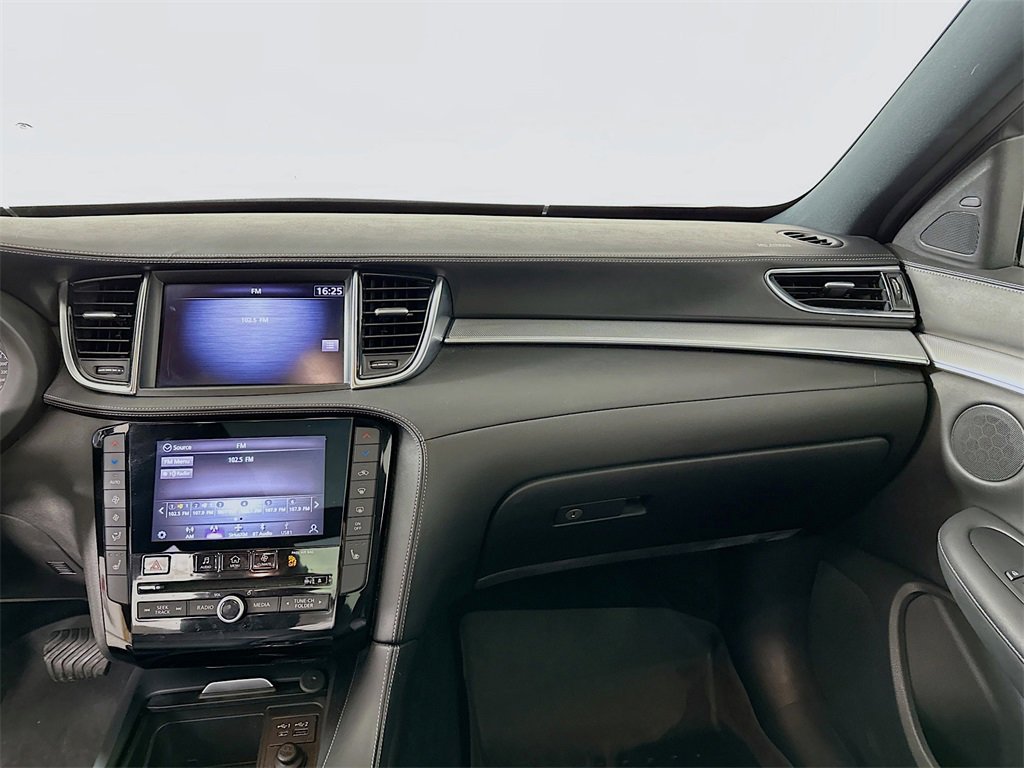 Used 2021 INFINITI QX50 Luxe w/ Appearance Package image 20