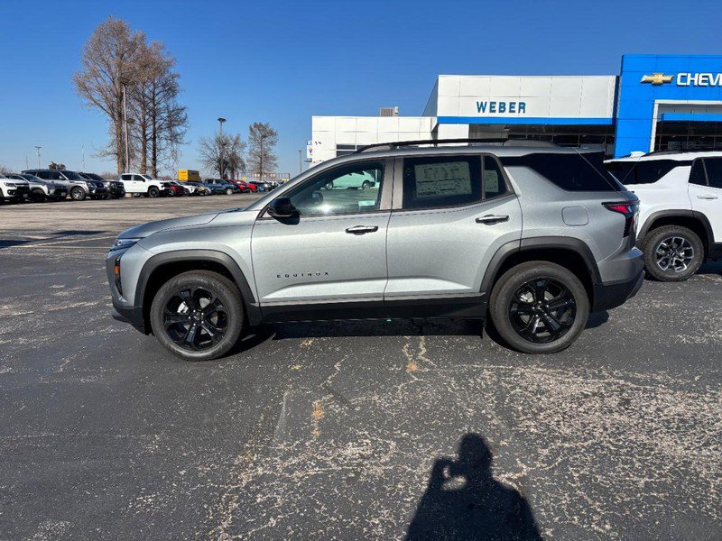 New 2026 Chevrolet Equinox LT w/ Midnight Edition image 2