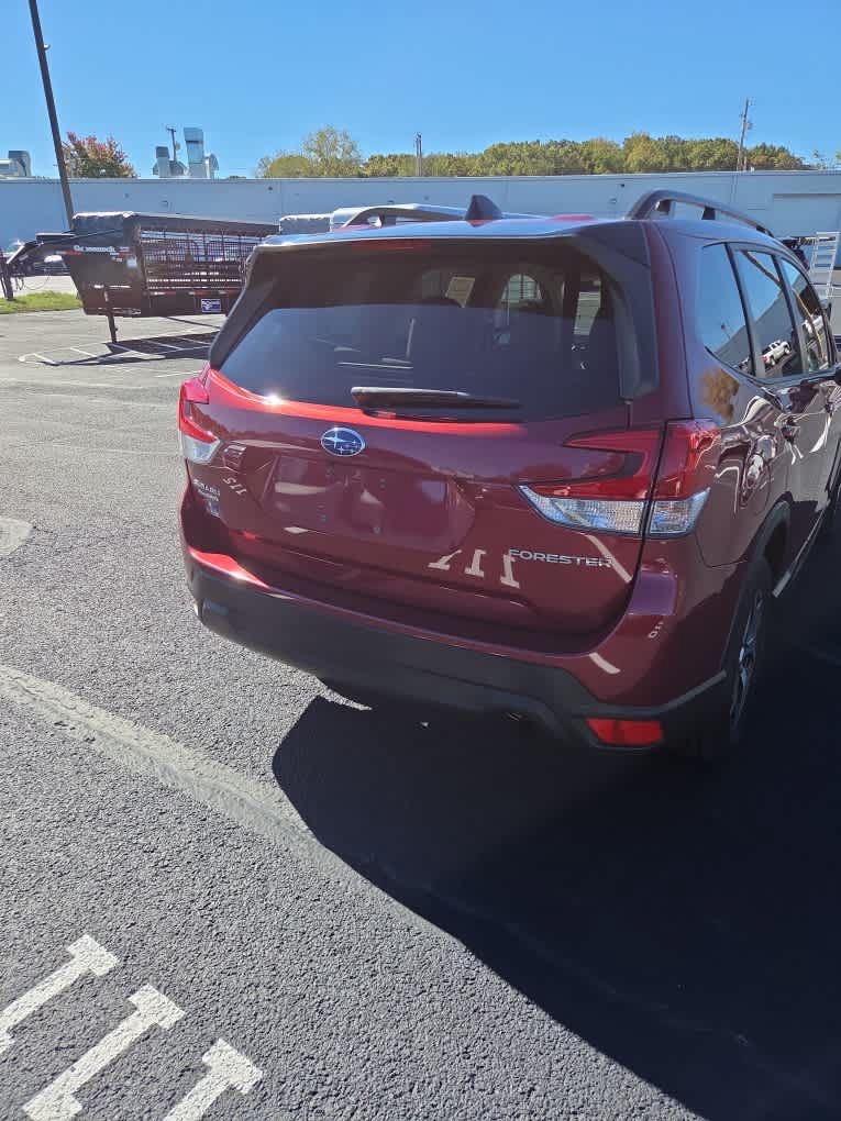 Used 2024 Subaru Forester Premium AWD/4WD image 16