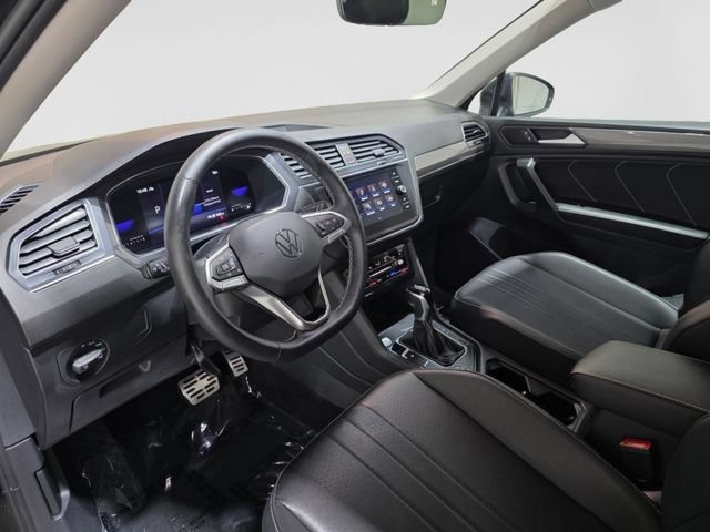 Certified 2023 Volkswagen Tiguan SE AWD/4WD image 24