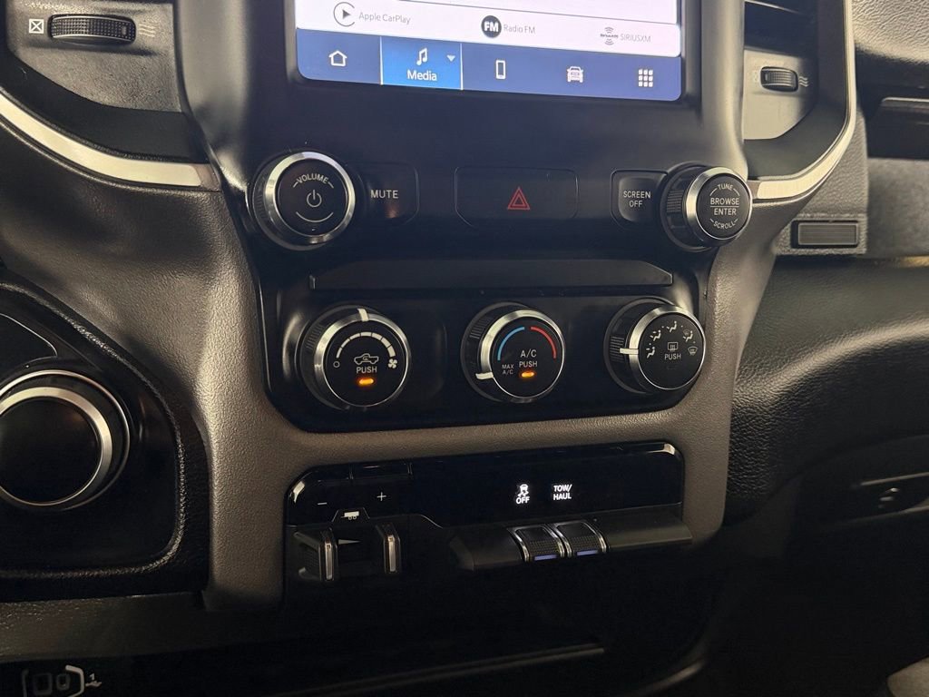 Used 2024 RAM 2500 Big Horn image 17