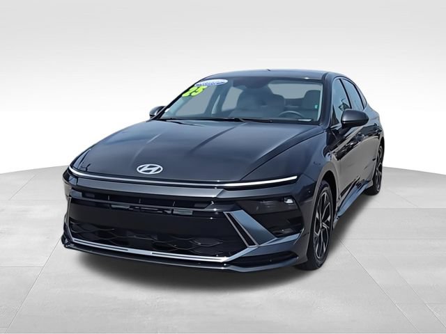 Used 2025 Hyundai Sonata SEL AWD/4WD image 3