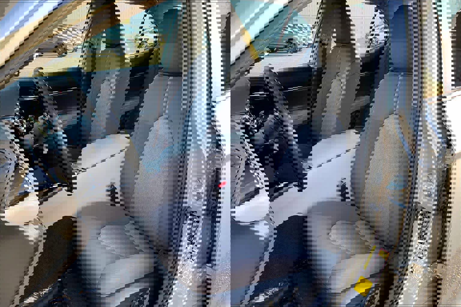 Used 2024 Toyota Camry LE image 8