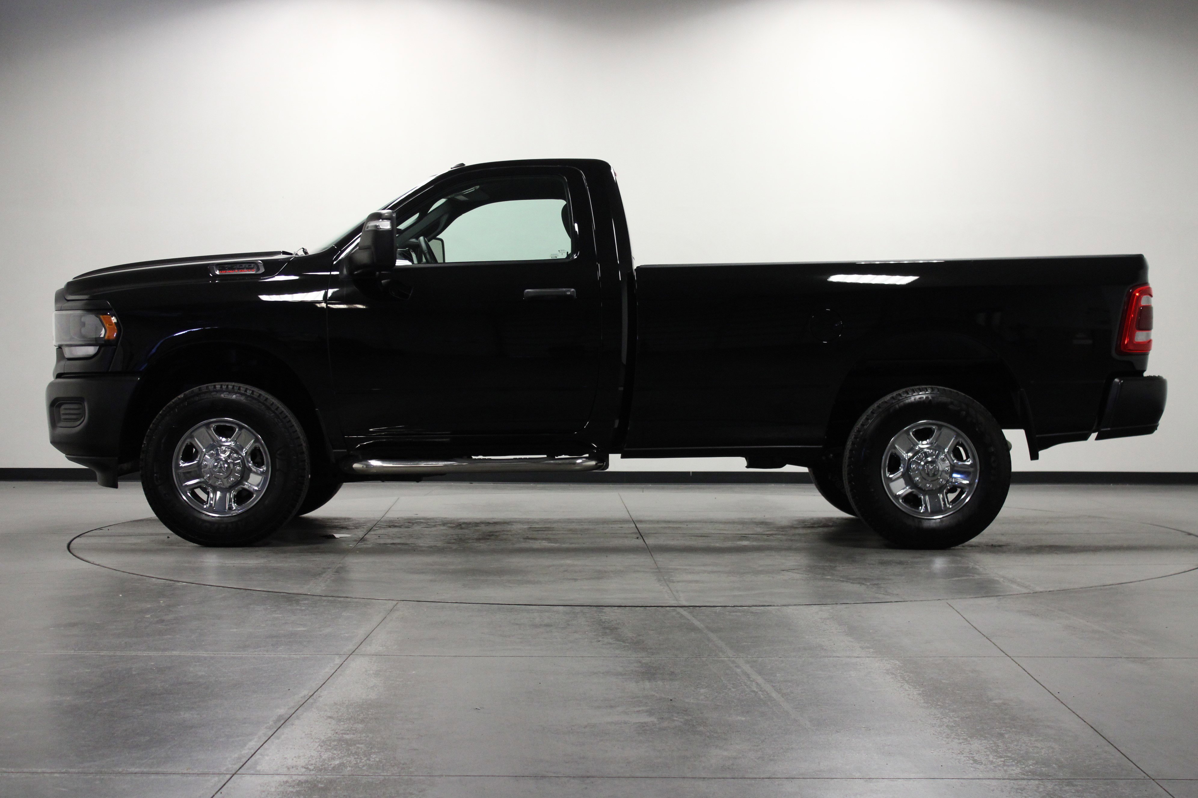 Used 2023 RAM 2500 Tradesman image 7