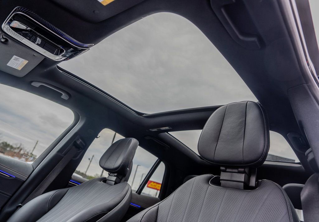 Used 2023 Mercedes-Benz EQS 580 4MATIC SUV image 18