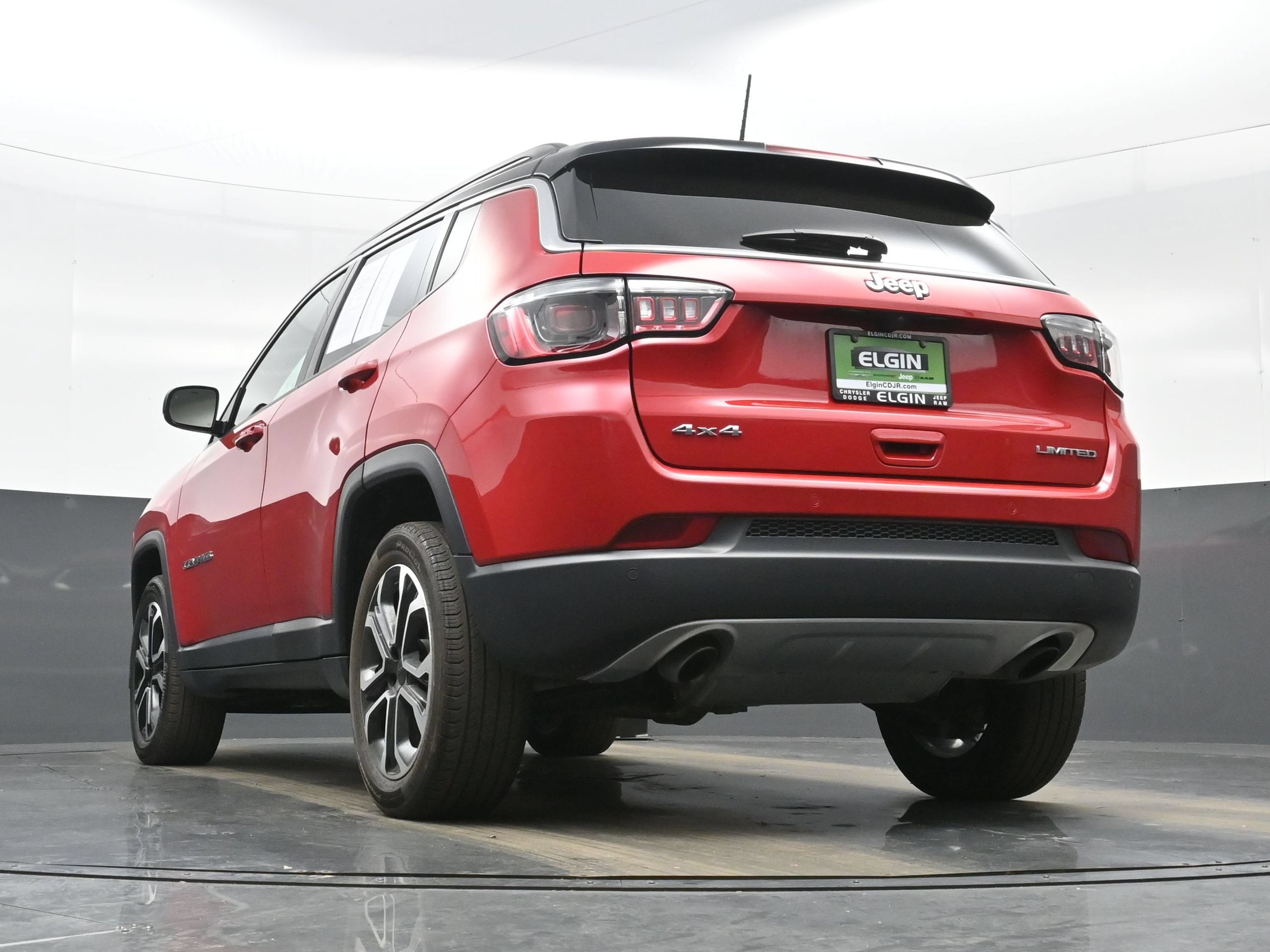 Used 2023 Jeep Compass Limited AWD/4WD image 30
