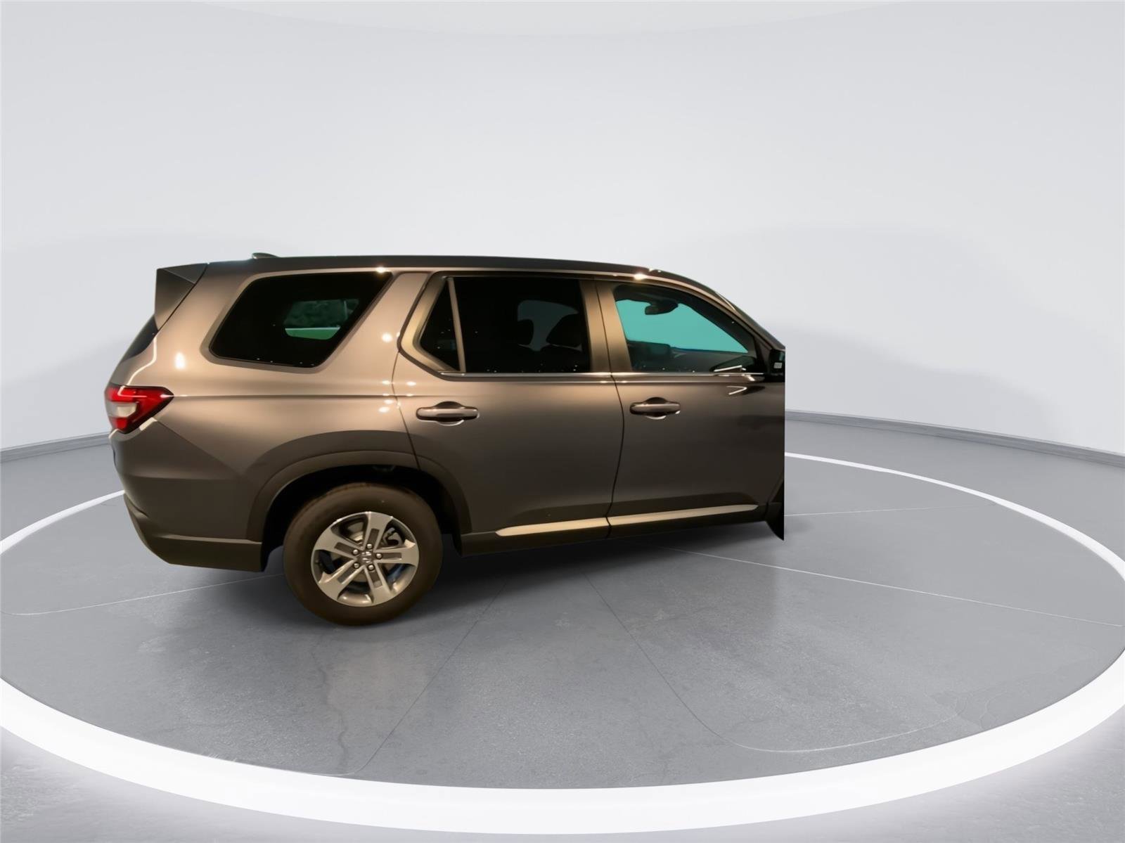Used 2025 Honda Pilot EX-L image 8