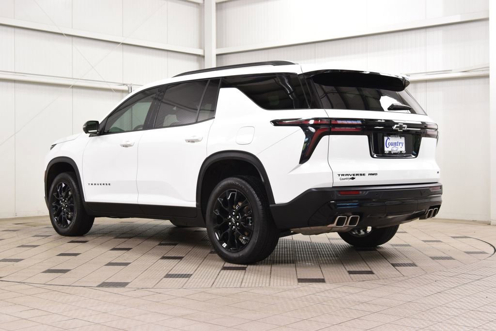 Used 2024 Chevrolet Traverse LT w/ Midnight/Sport Edition AWD/4WD image 6