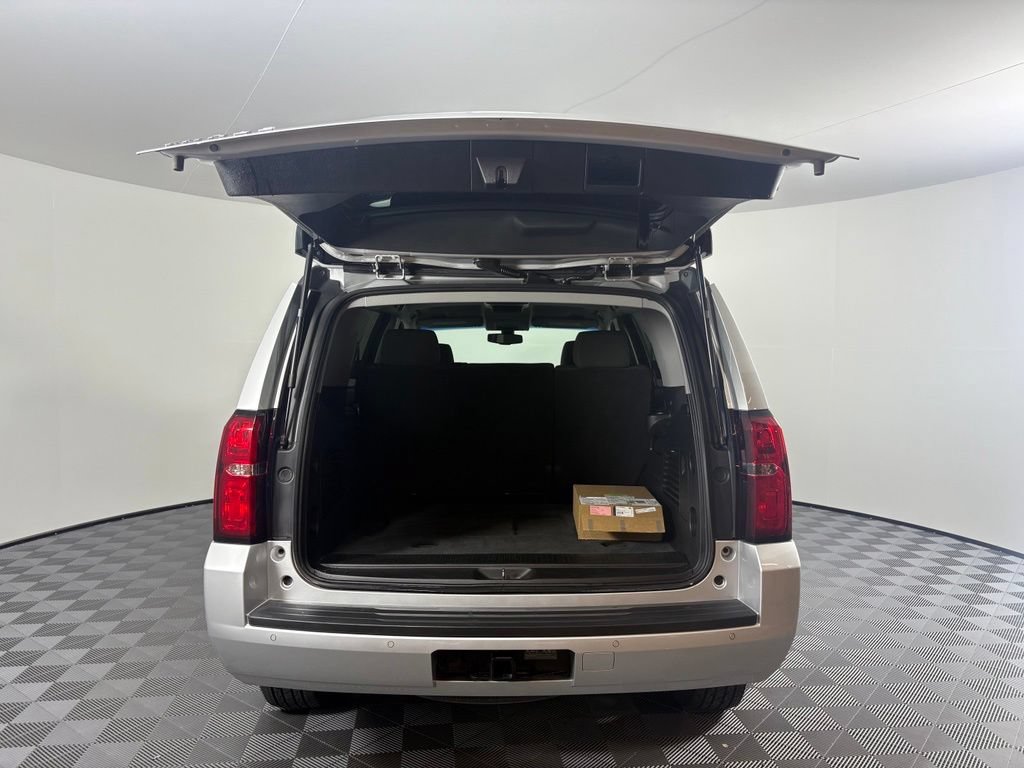 Used 2020 Chevrolet Tahoe LS w/ Skid Plate Package AWD/4WD image 10