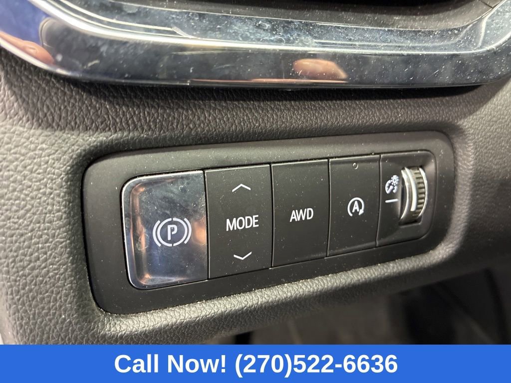 Used 2025 GMC Acadia Elevation image 20