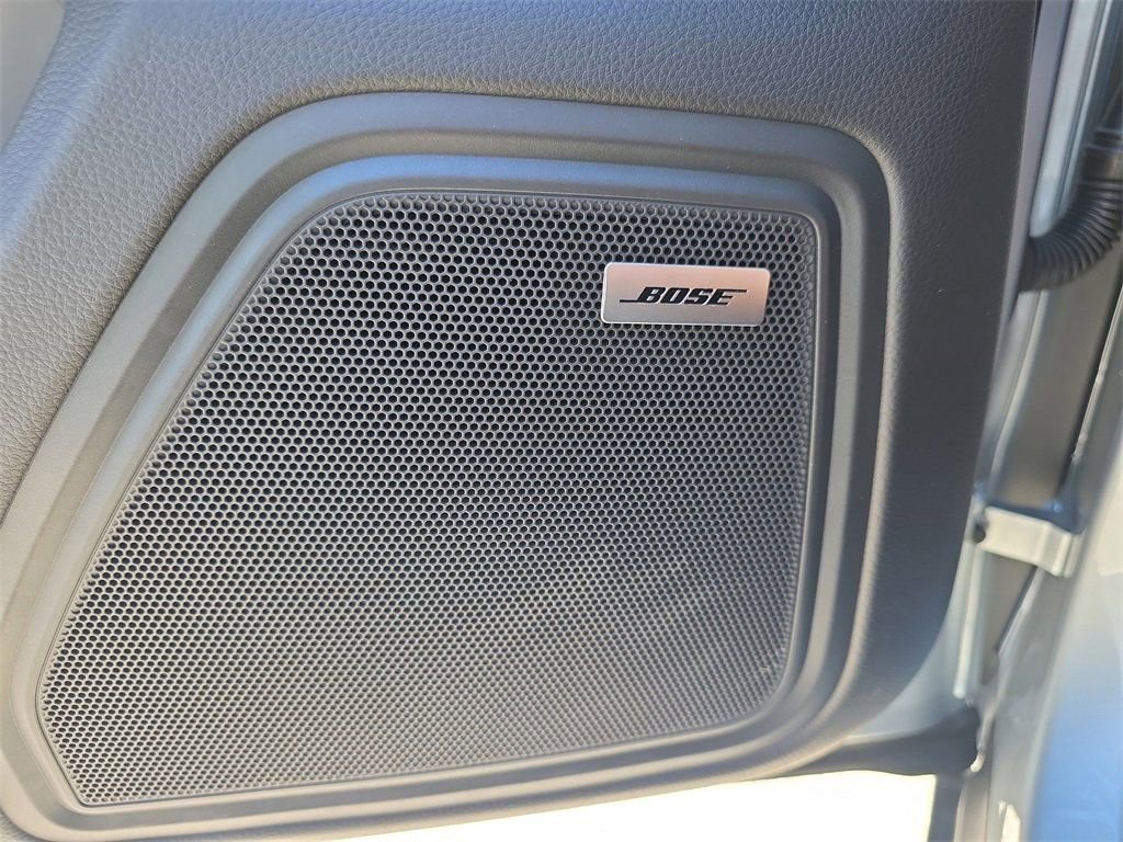 Certified 2025 Porsche Macan image 27