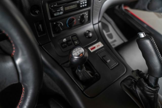 Used 2002 Dodge Viper GTS RWD image 21