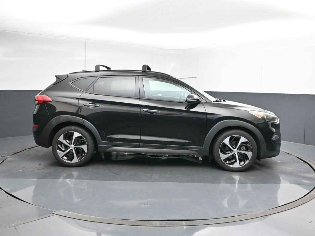 Used 2016 Hyundai Tucson Limited w/ Option Group 03 FWD image 6