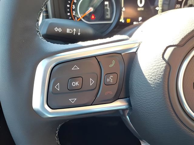 New 2026 Jeep Wrangler Unlimited Sahara AWD/4WD image 25