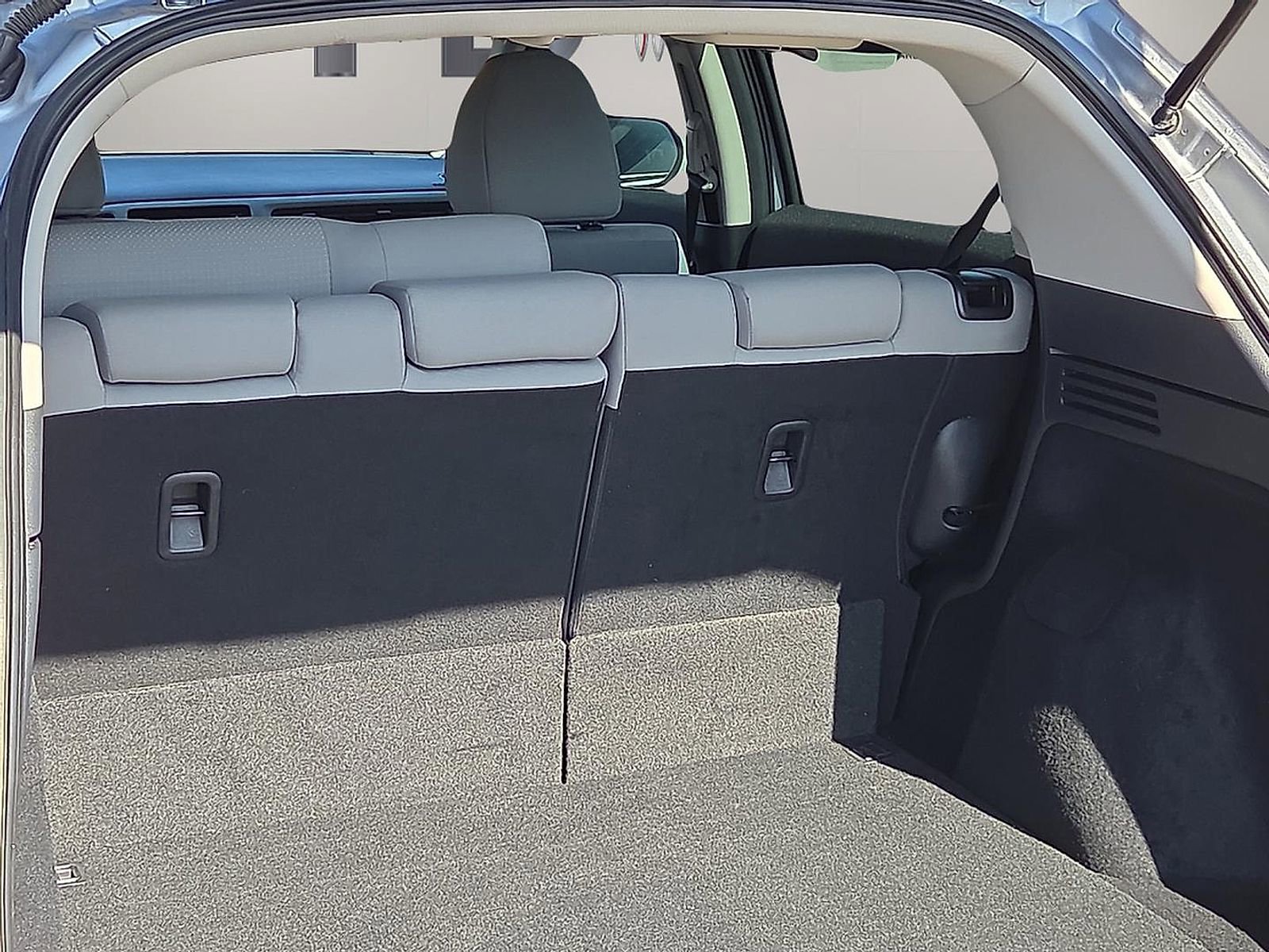 Used 2021 Honda HR-V LX image 9