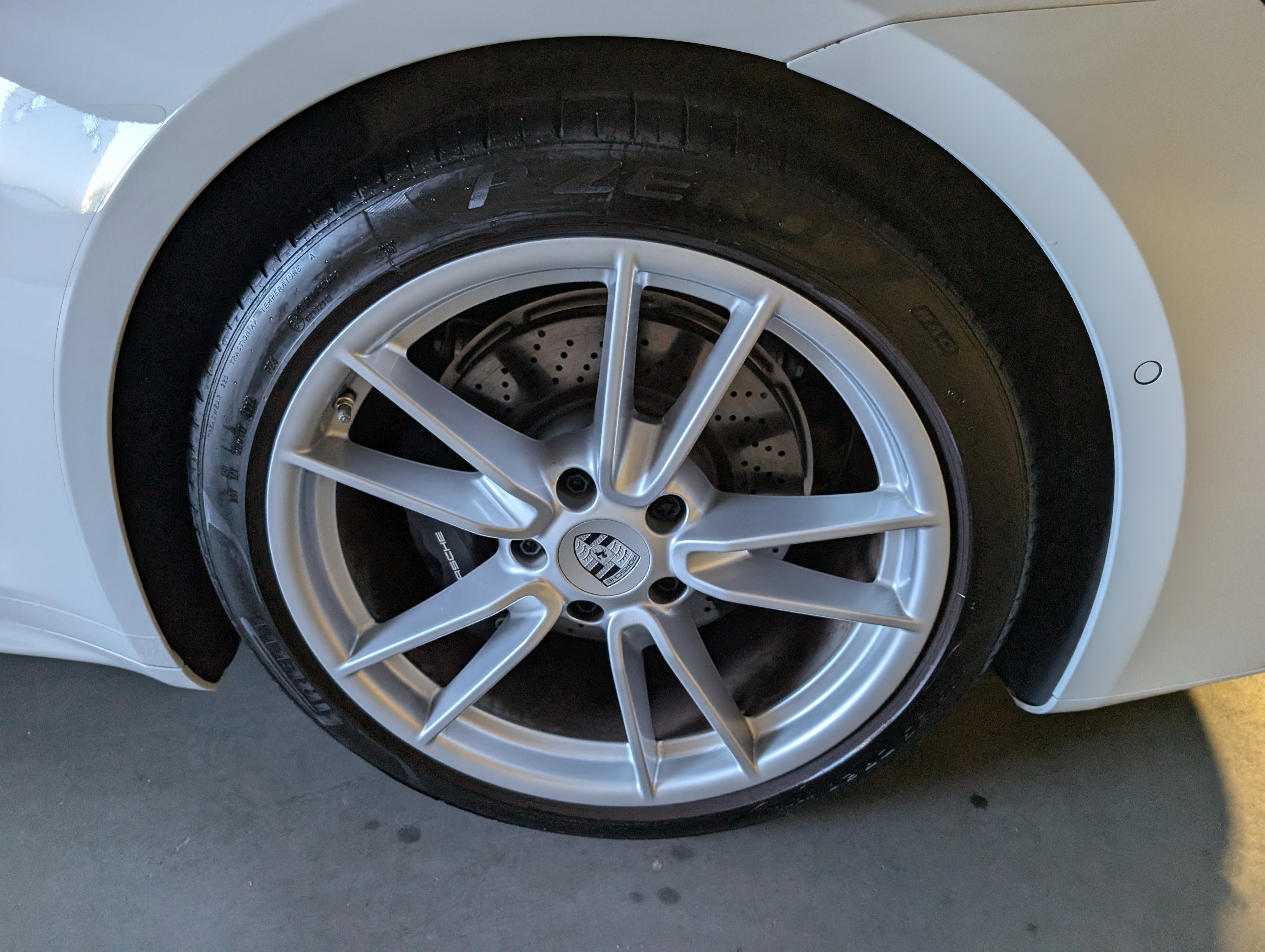 Certified 2025 Porsche 911 Carrera image 17