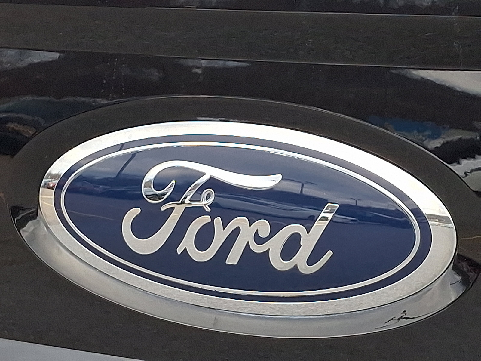 Used 2019 Ford F350 Lariat w/ Chrome Package image 29