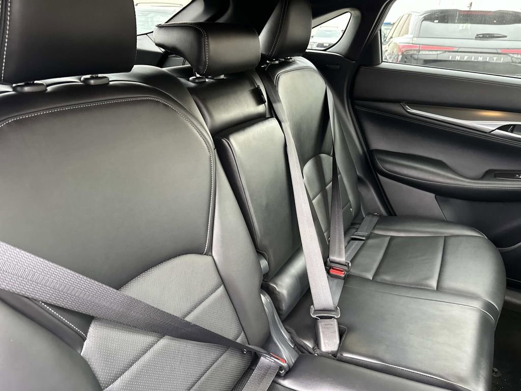 Certified 2025 INFINITI QX55 Luxe w/ Cargo Package image 37