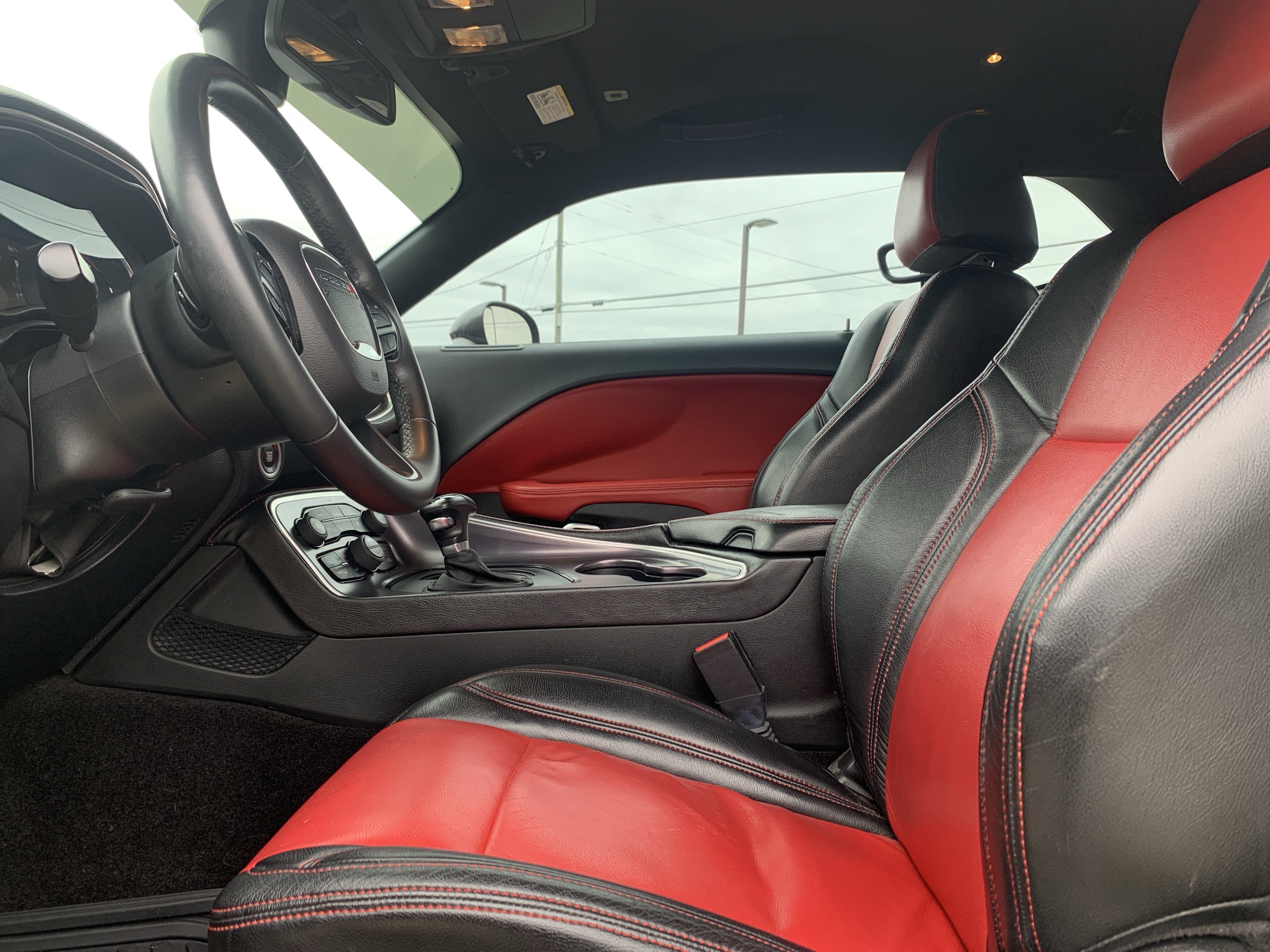 Used 2018 Dodge Challenger SXT image 16