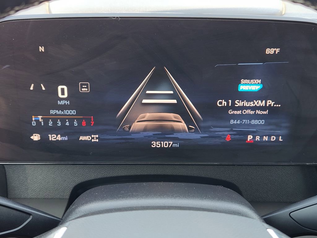 Used 2024 Chevrolet Traverse LT image 21