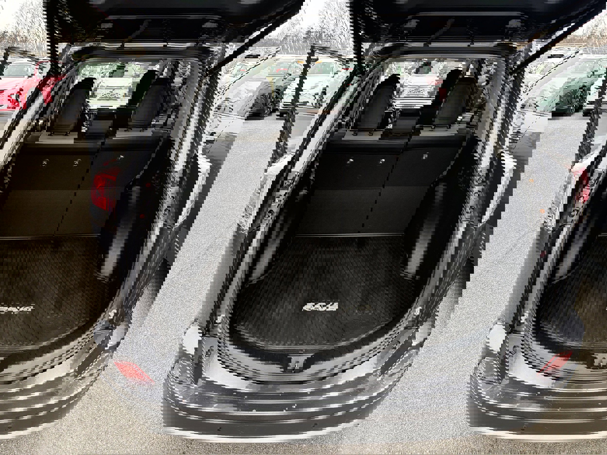 Used 2017 Toyota RAV4 Limited image 8