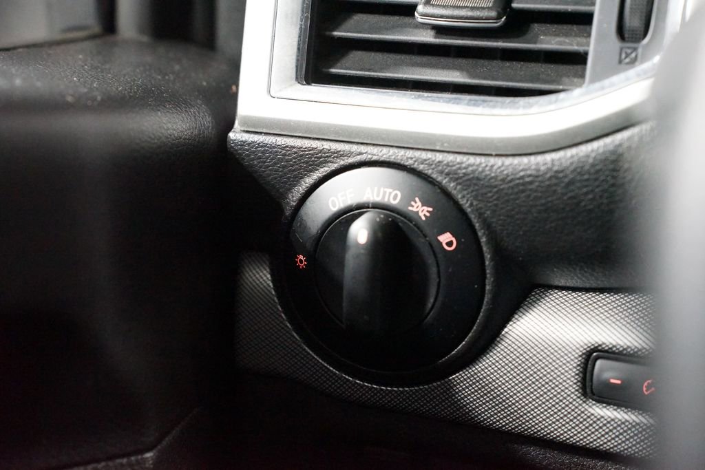 Used 2018 Nissan Titan PRO-4X w/ Pro-4x Utility Package image 25