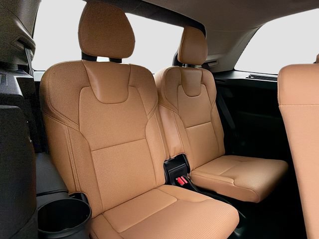 Used 2016 Volvo XC90 T8 Inscription w/ Protection Package Plus AWD/4WD image 22