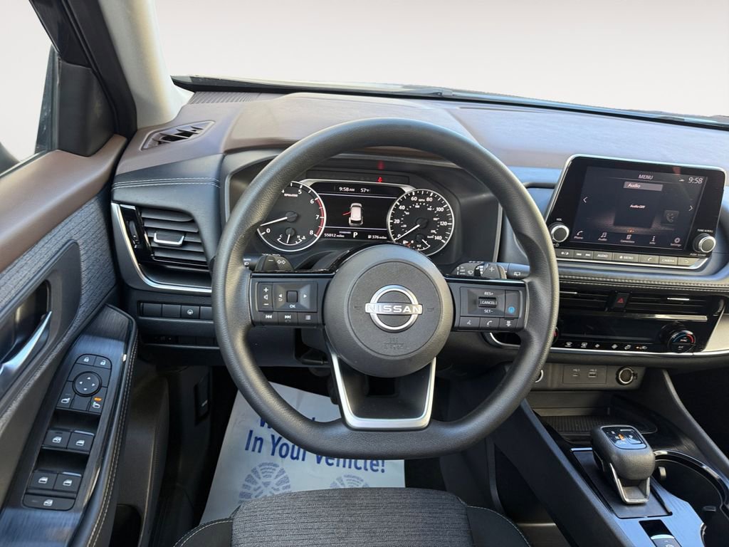 Used 2023 Nissan Rogue SV image 12