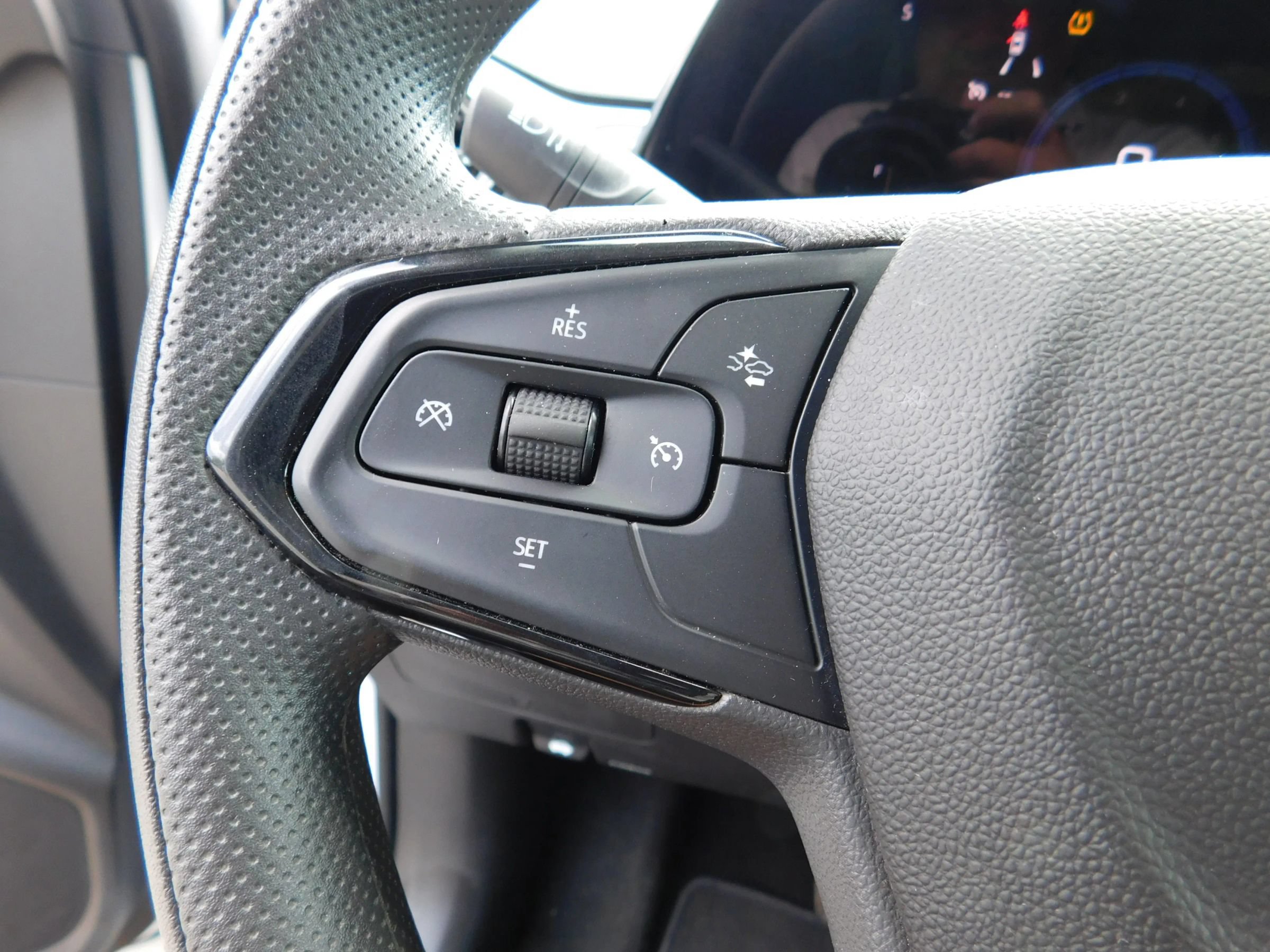 Used 2025 Chevrolet TrailBlazer LT FWD image 18