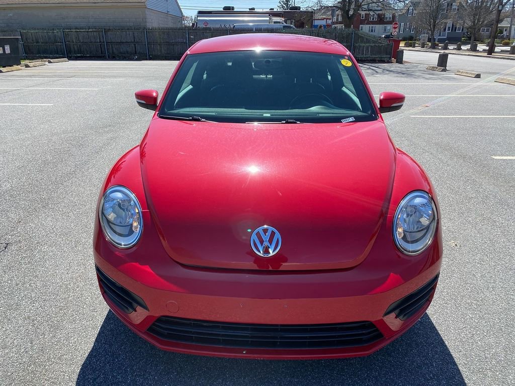 Used 2019 Volkswagen Beetle 2.0T SE image 3