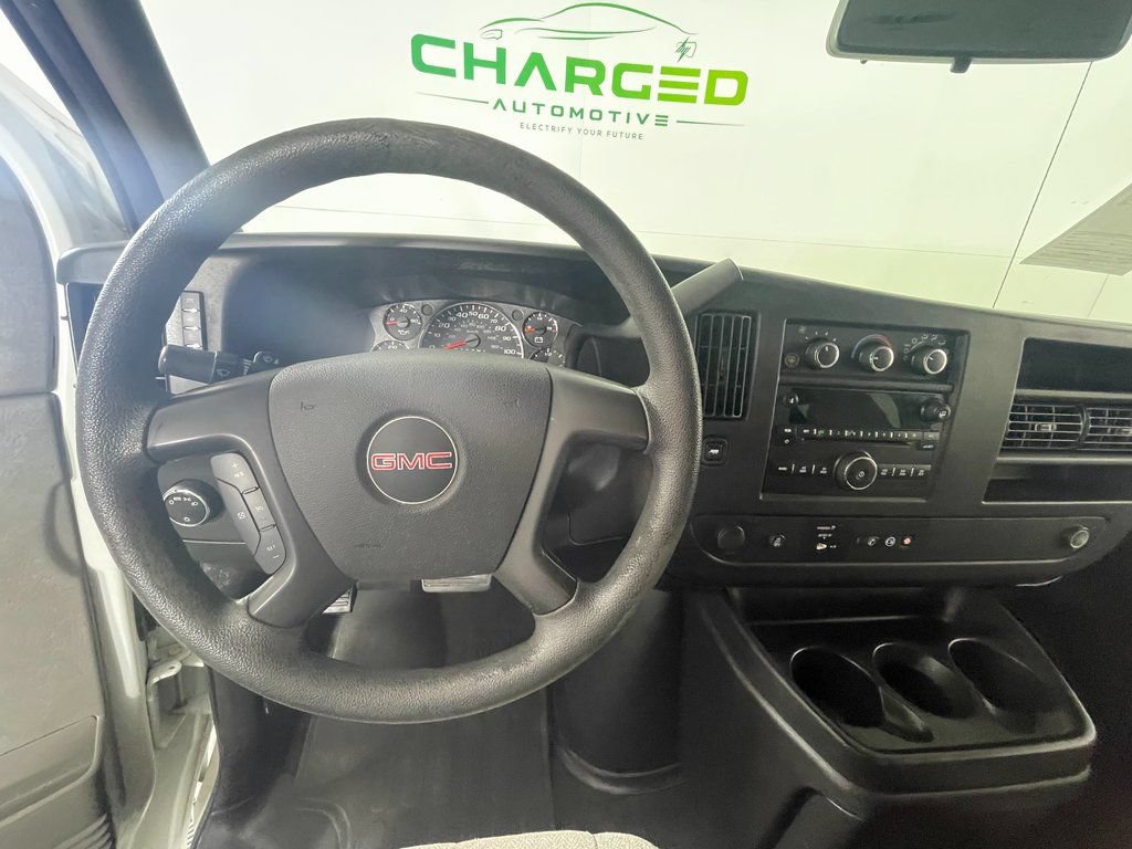 Used 2013 GMC Savana 2500 LT w/ LT Preferred Equipment Group RWD image 16