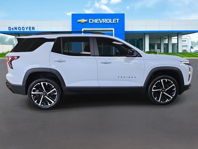 New 2026 Chevrolet Equinox RS w/ Convenience Package III FWD image 7