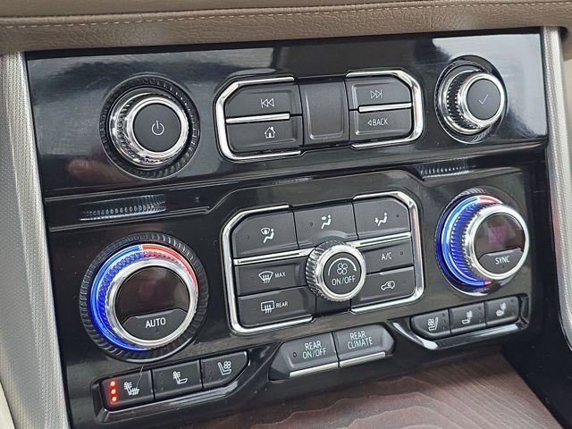 Used 2022 GMC Yukon XL Denali image 23