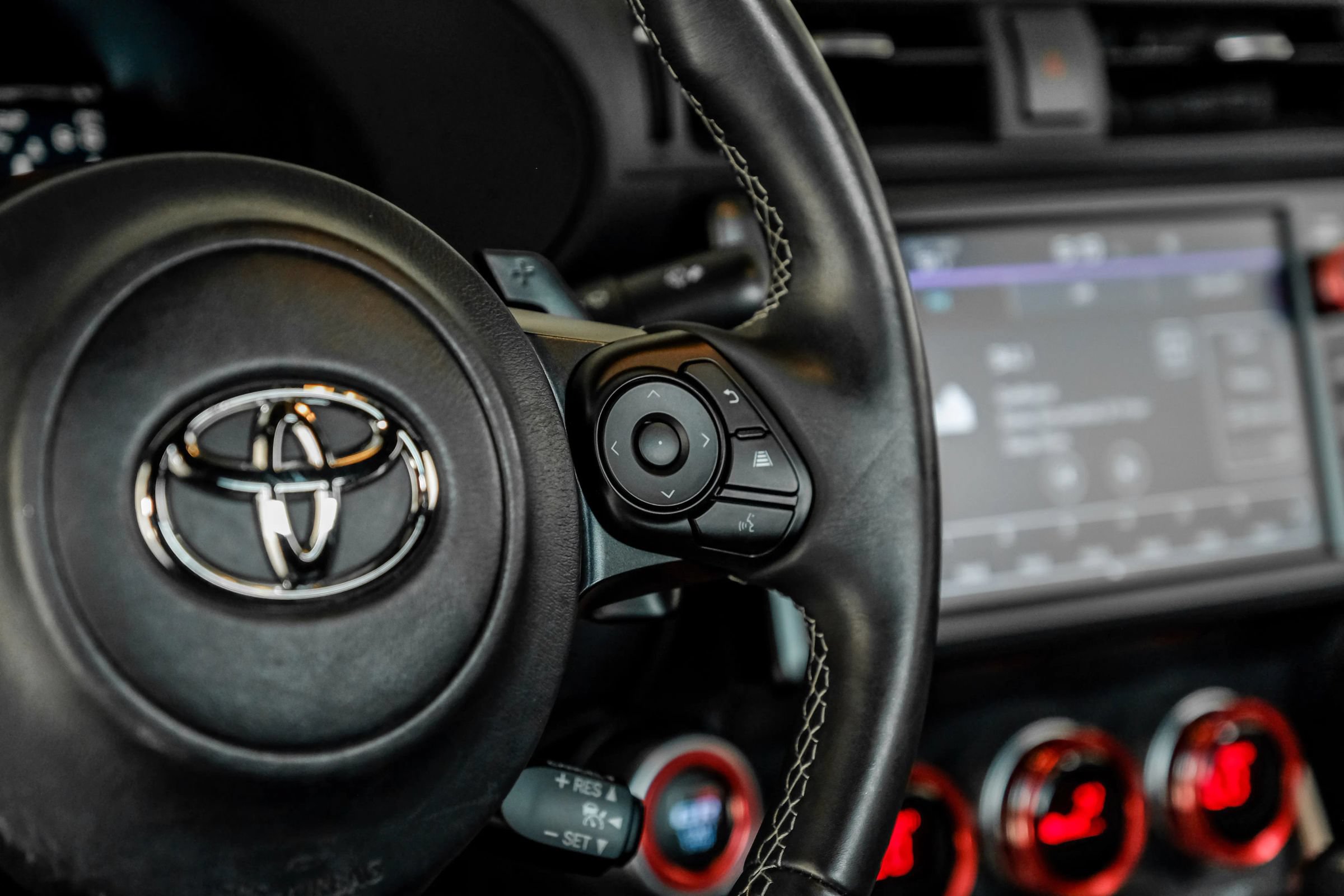 Used 2024 Toyota GR86 RWD image 15