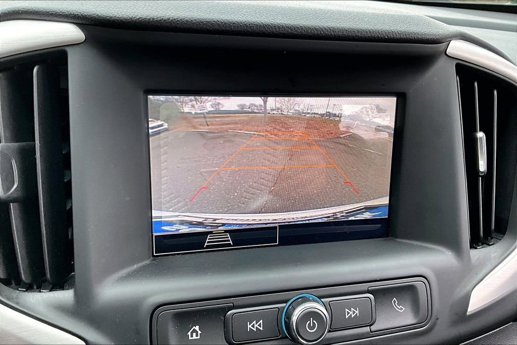 Used 2023 GMC Terrain SLE w/ Driver Convenience Package image 11