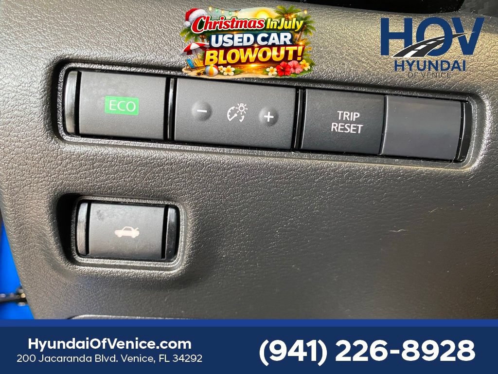 Used 2022 Nissan Sentra SV w/ All-Weather Package FWD image 19