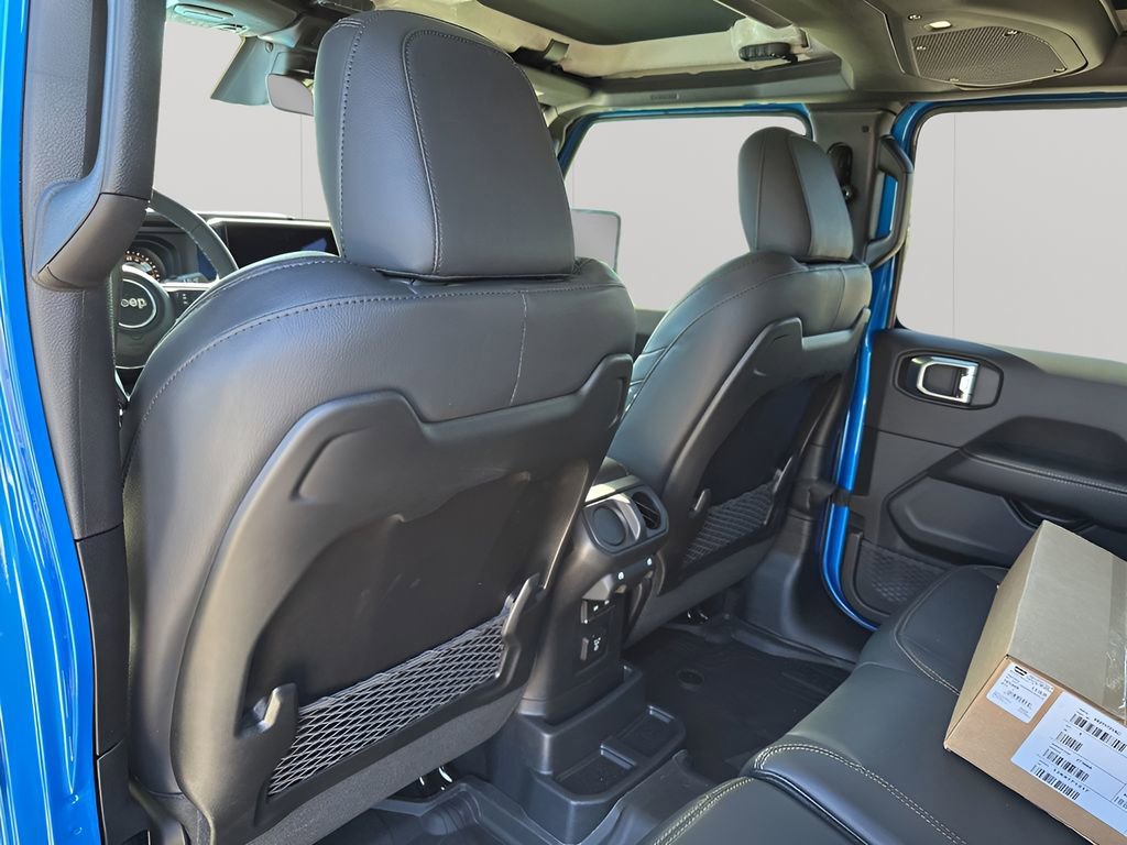 New 2026 Jeep Wrangler Unlimited Sahara AWD/4WD image 21
