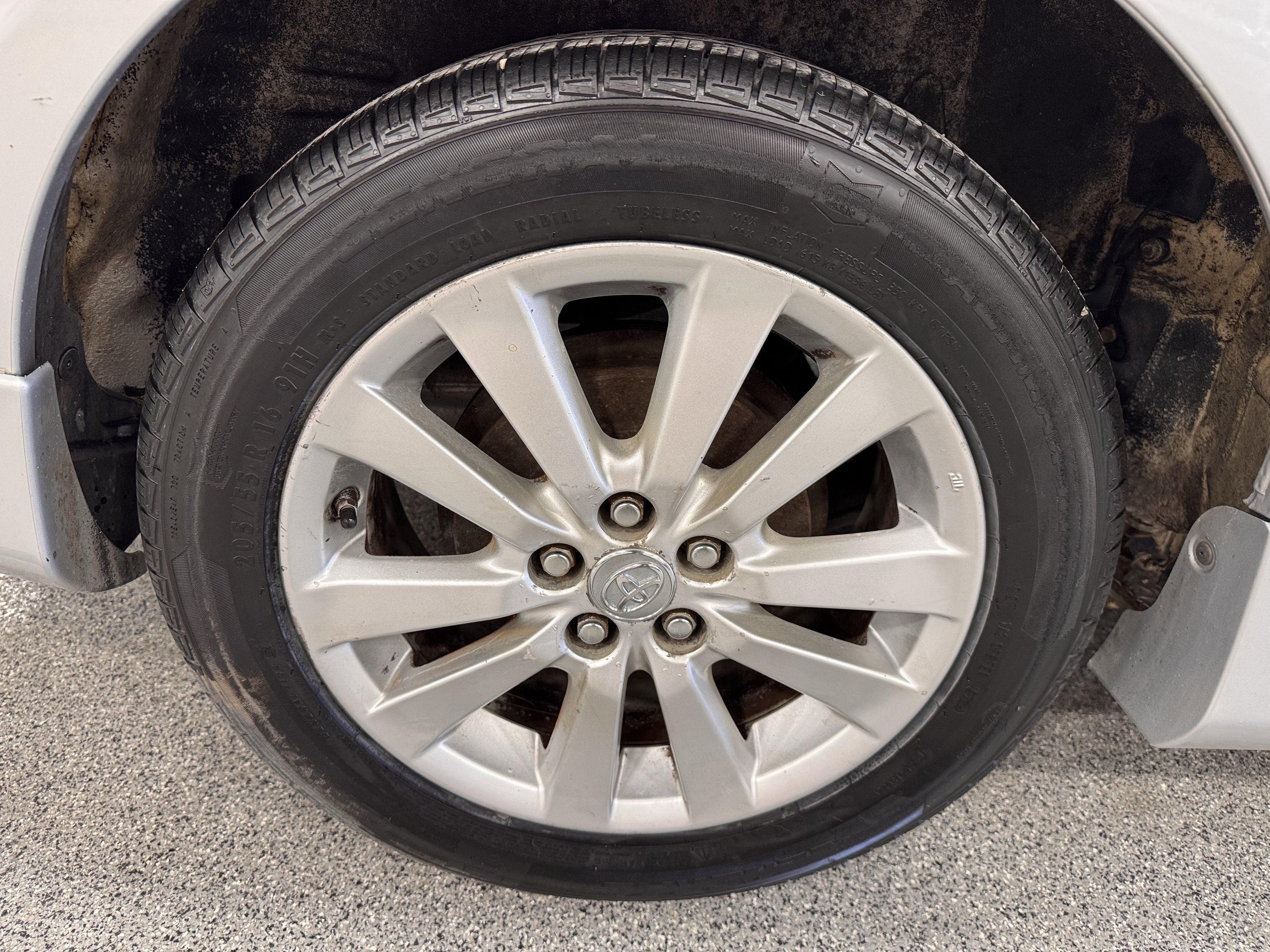 Used 2010 Toyota Corolla S image 28