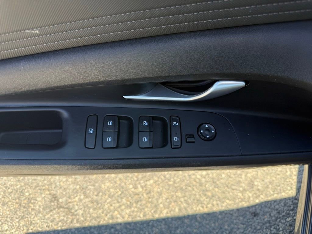 Used 2023 Hyundai Elantra SEL w/ Convenience Package FWD image 13
