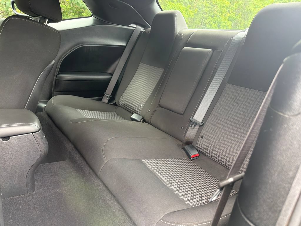 Used 2020 Dodge Challenger R/T w/ Blacktop Package RWD image 29