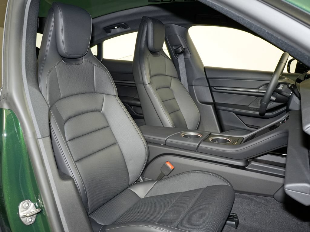 New 2026 Porsche Taycan AWD/4WD image 38